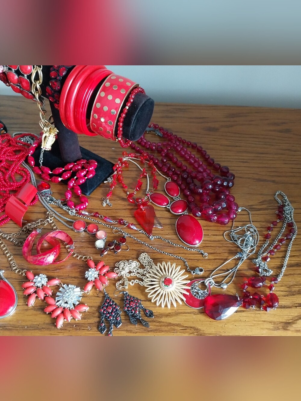 Vintage Jewelry Box Filled with Red Costume Jewelry - Picture 3 of 11